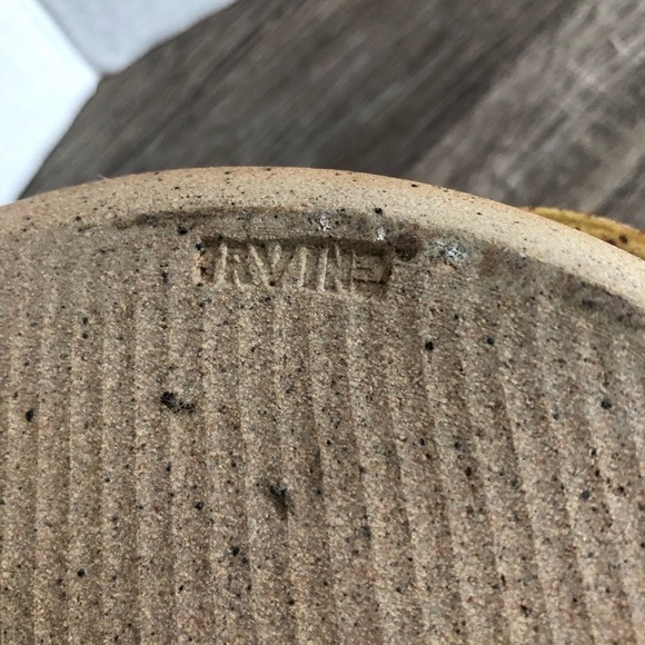 Hand-thrown Pottery Canister with Lid - Picture 7 of 16